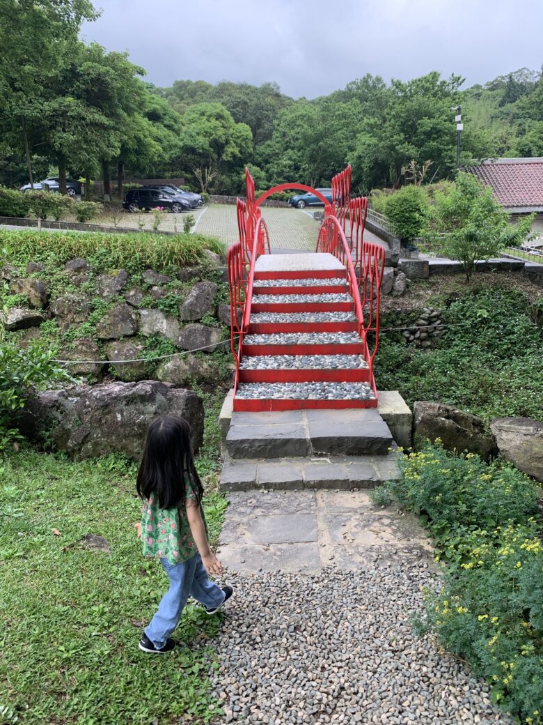 コテージエリアの橋