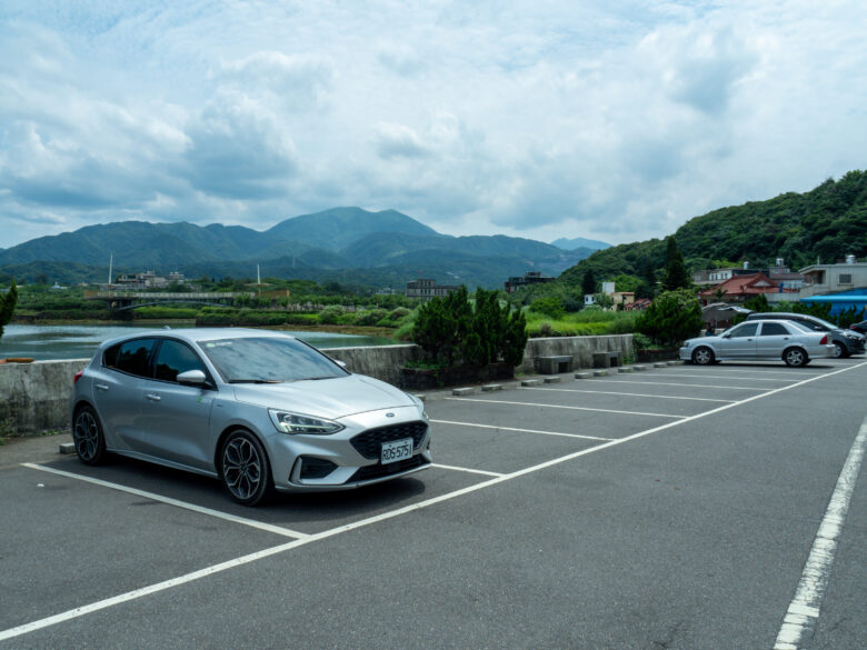 員潭渓景観橋付近の駐車場