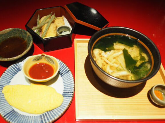 「湯葉東寺揚げ」「九条ねぎうどん」「キッズオムレツ」