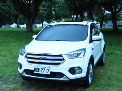 今回利用したカーシェアの車、フォード「Kuga」